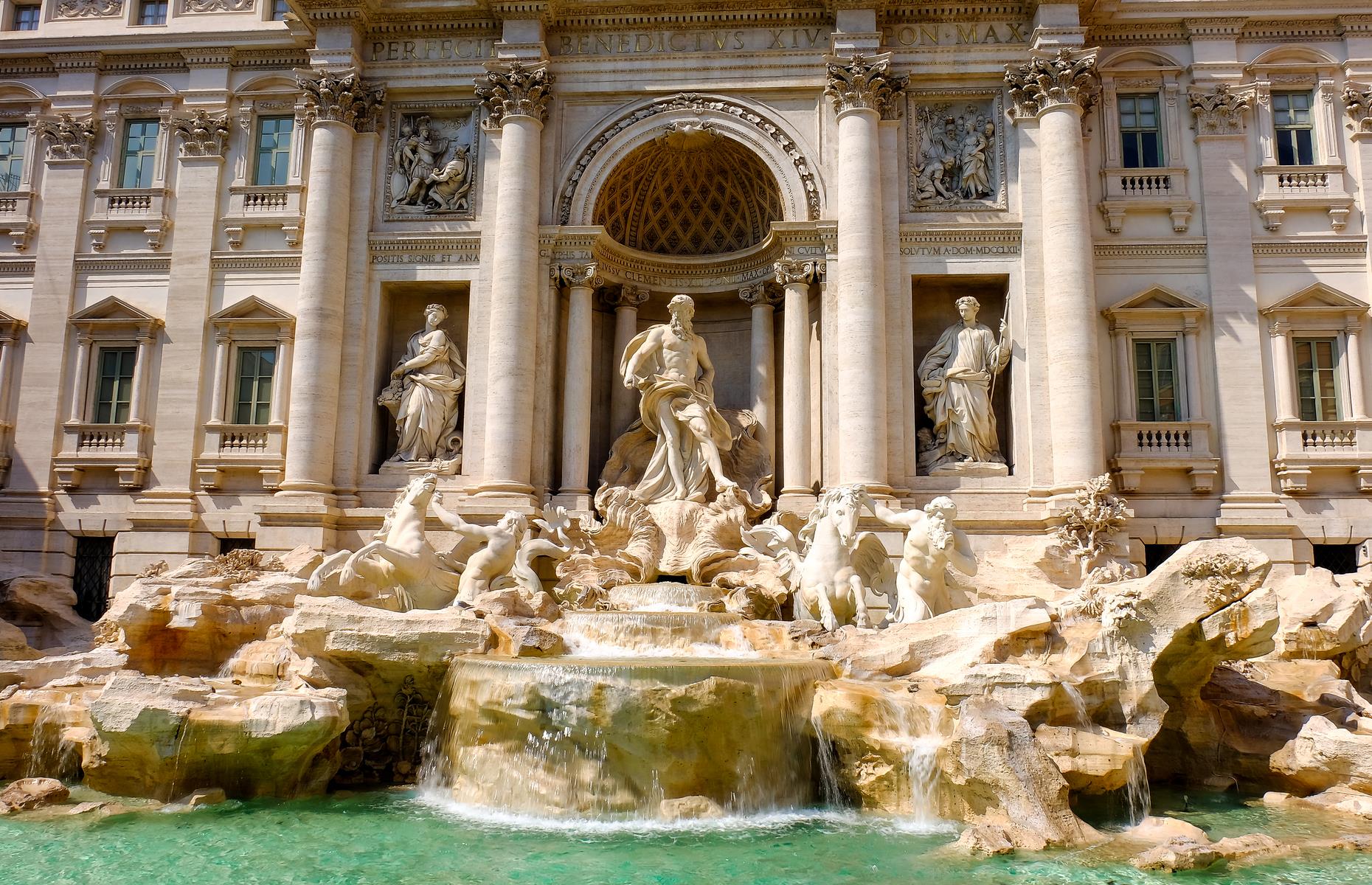 Trevi Fountain, Rome, Italy 